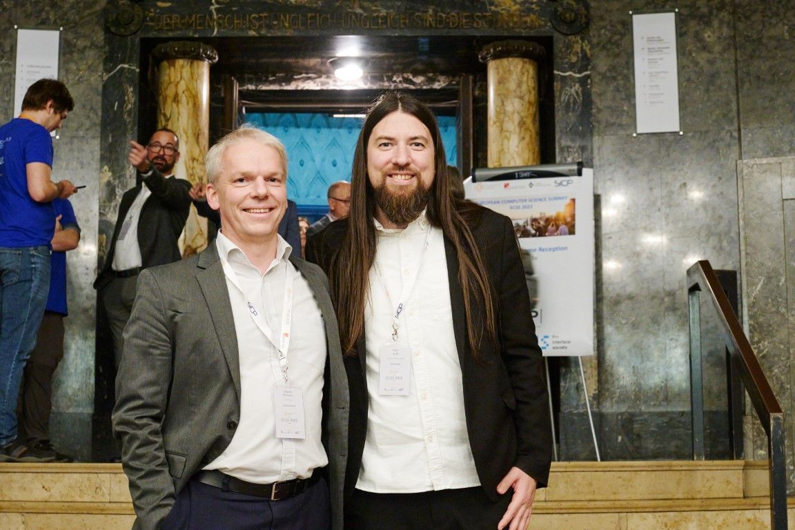 Arriving at ECSS 2022 Welcome Cocktail